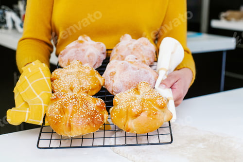 Preview: Mexican Bread Of The Dead Called Pan De Muerto Traditional From Mexico In Halloween