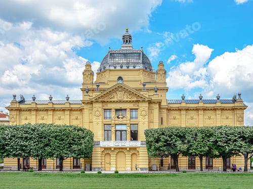 Preview: The Facade Of The Art Pavilion In Zagreb, Croatia