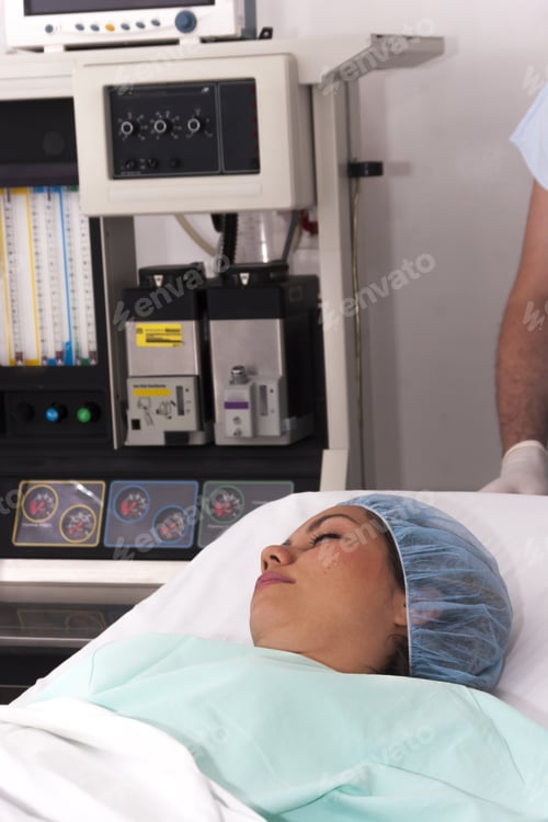 Preview: Beautiful Patient Lying In Bed At Hospital