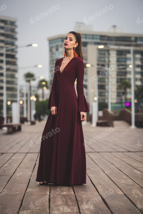 Preview: Young Stylish Woman In The City