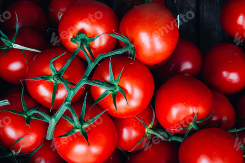 Preview: A Horizontal Shot Of Some Brunches Of Fresh Red Tomatoes - Perfect For Background