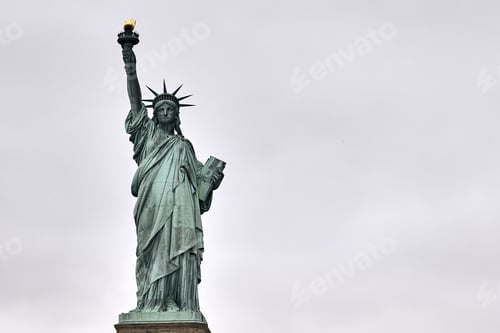 Preview: A Low Angle Shot Of The Amazing Statue Of Liberty In New York, Usa