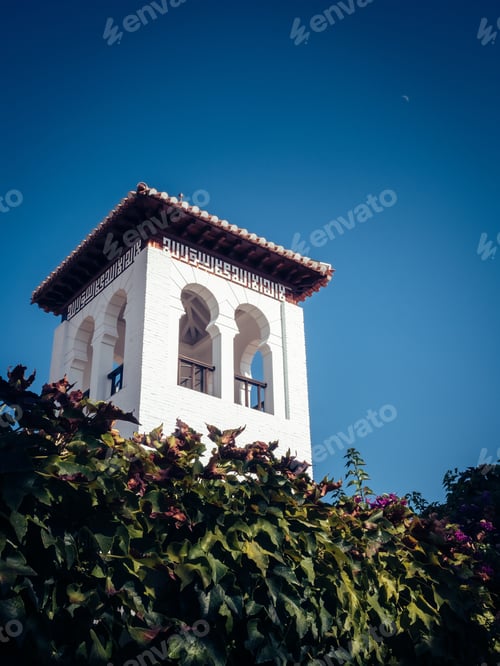 Preview: A Low Angle Shot Of The Ancient Grand Mosque Of Granada, Spain
