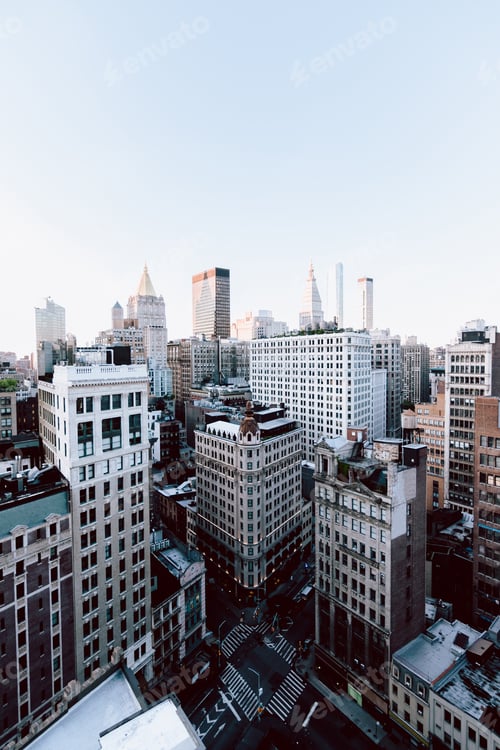 Preview: A Vertical Shot Of The Buildings And Skyscrapers In New York City, United States
