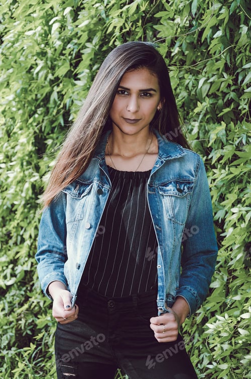 Preview: Woman Autumn Portrait. Fashion Girl Outdoor. Autumn Woman Having Fun At The Park And Smiling. Young