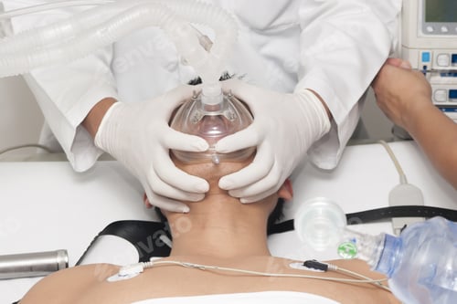 Vista previa: Portrait Of Patient Receives Artificial Ventilation In Hospital