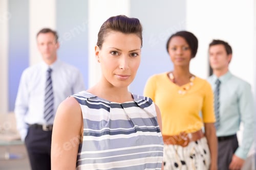 Preview: Horizontal Portrait Of Businessmen And Businesswomen In Office Smiling At The Camera With Selective