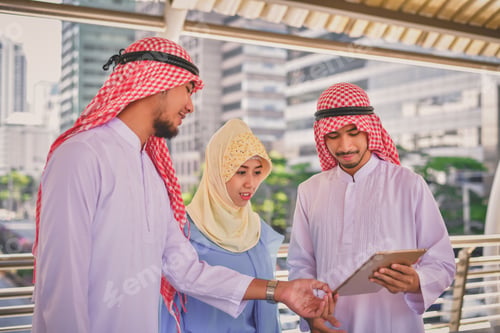 Preview: Arab Business Concepts, Arab Business People Are Working In The Business District.
