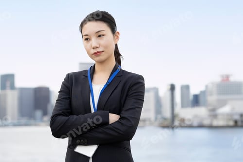 Preview: Asian Business Woman With A Stressed Look