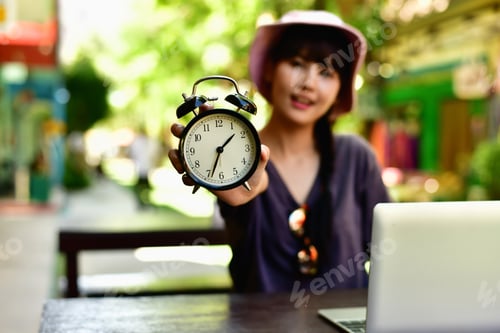 Preview: Beautiful Girls Are Studying Outside The Classroom.