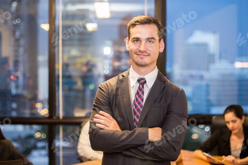 Preview: Businessman Stading With Team While Meeting, Businessman Leader Concept, 20-30 Year Old.