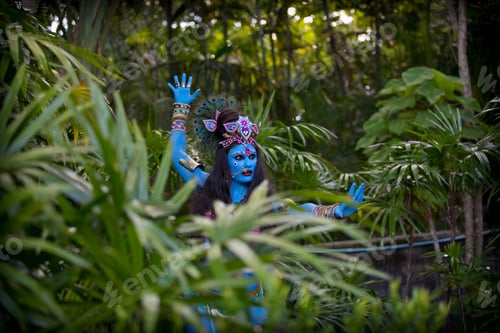 Preview: Buddhist Deity: Woman With Face & Body Paint.