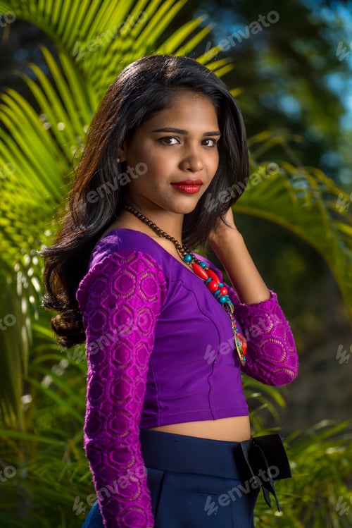Preview: Beautiful Indian Young Girl Posing Outdoors Or Park.