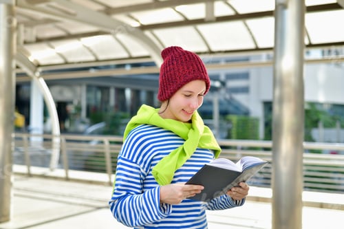 Preview: Knowledge Concept. Girls Are Reading Books In The Business District. Women Studying Knowledge