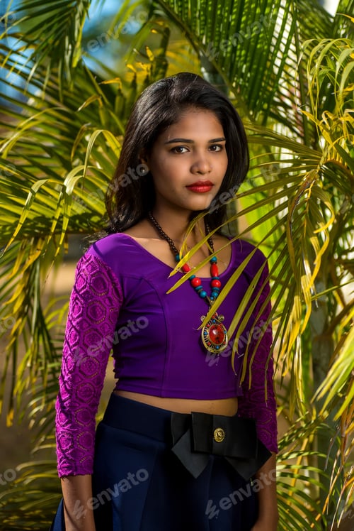 Preview: Beautiful Indian Young Girl Posing Outdoors Or Park.