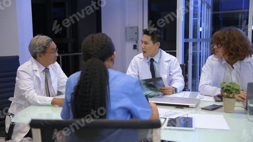 Preview: Medical Concepts. The Doctor Is Brainstorming To Analyze Medical Problems. 4K Resolution.