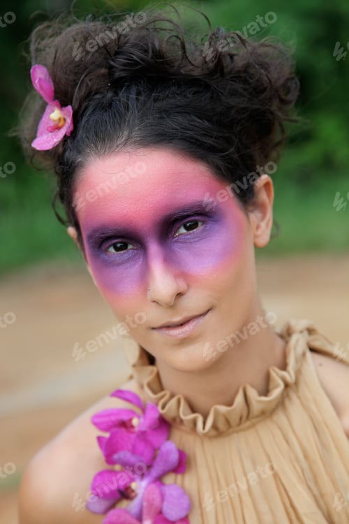 Preview: Fashion Image With Bold Make-Up And Modern Hairstyle.