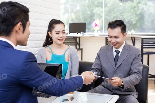 Preview: Asian People Working At Restuarant, People Interview Businessman For Working Job And Sign Contact
