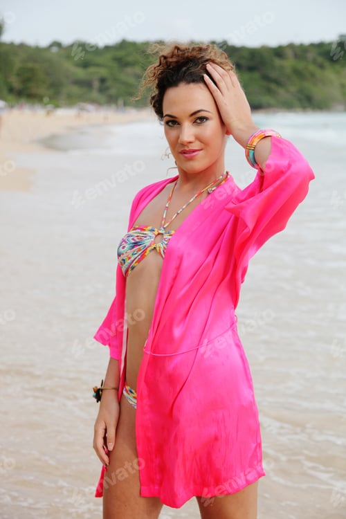 Preview: Beautiful Young Girl At The Beach.