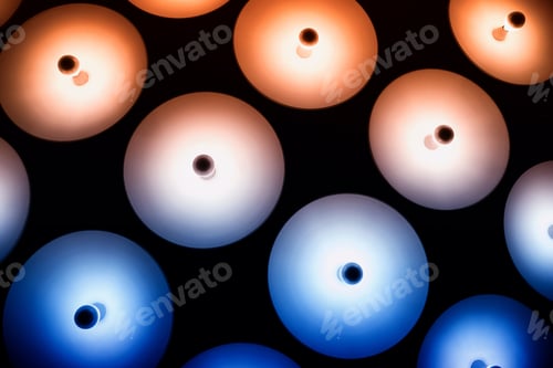 Preview: Vibrant Light Fixtures In Blue And Red Colours
