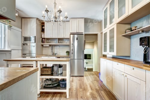 Preview: Beautiful Canadian House In Montreal'S Suburb