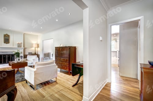 Preview: Beautiful Canadian House In Montreal'S Suburb