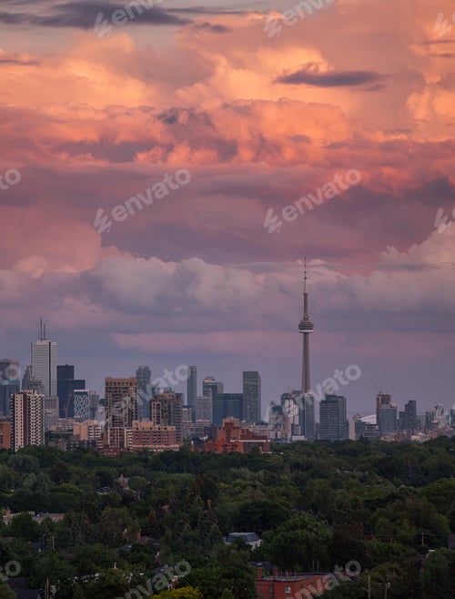 Preview: Beautiful Sunrise Over Toronto'S Skyline