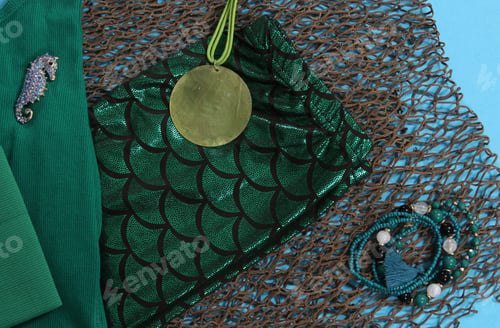 Preview: Mermaid Fashion With Jewelry And Fishing Net