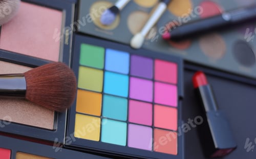 Preview: Colorful Cosmetic Pigment Palettes With Brushes, Shallow Dof