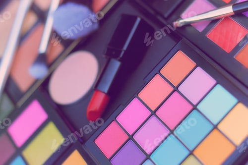Preview: Colorful Cosmetic Pigment Palettes With Brushes, Shallow Dof