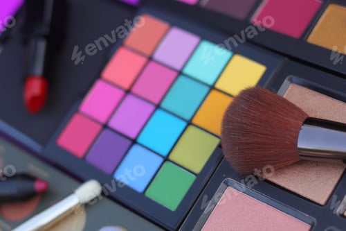 Preview: Colorful Cosmetic Pigment Palettes With Brushes, Shallow Dof