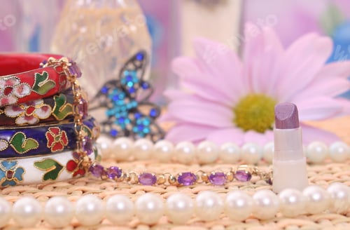 Preview: Vintage Bracelets With Pearls, Perfume, Flower And Lipstick, Shallow Dof
