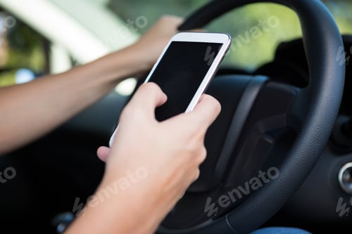 Preview: Mobile Phone Use While Driving Poses Serious Risk