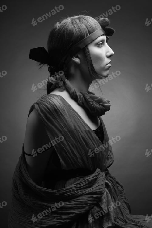 Preview: Fashion Photo Of Lady