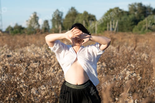Preview: Portrait Of A Young Beautiful Girl In The Summer In The Field