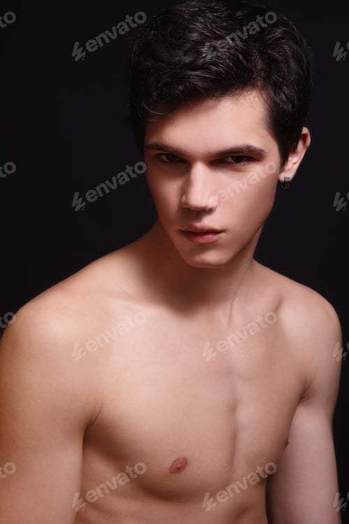 Preview: Portrait Of Healthy Handsome Sexy Young Man