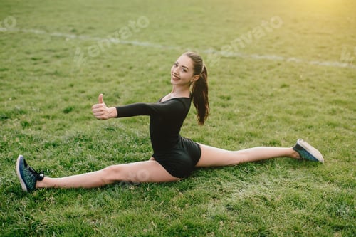 Preview: Girl Yoga And Twine