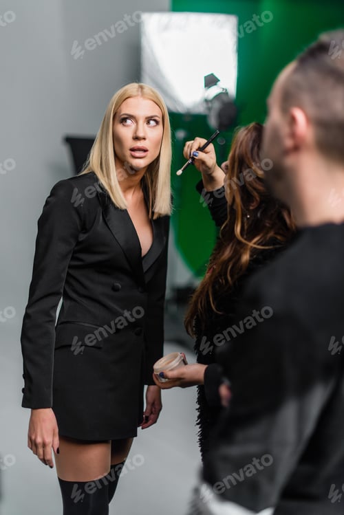 Preview: Backstage Photo Of Beautiful Young Model Woman With Gorgeous Hair And Natural Makeup Wearing Casual