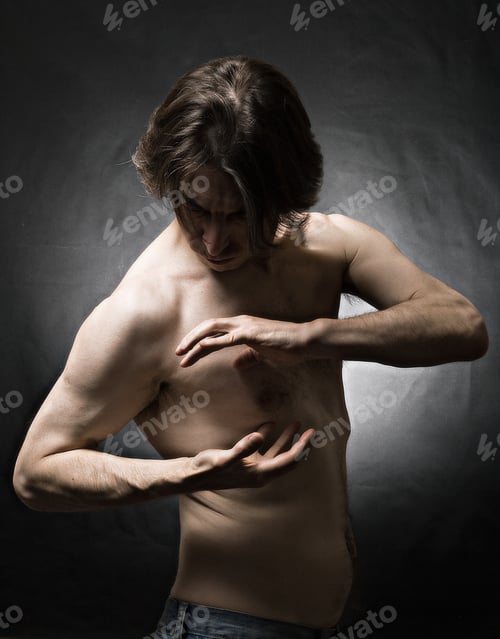 Preview: Dramatic Image Of A Beautifully Sculpted Bodybuilder