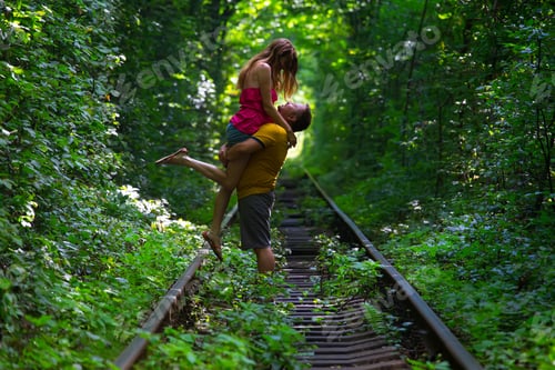 Preview: Woman And Man In The Tunnel Of Love