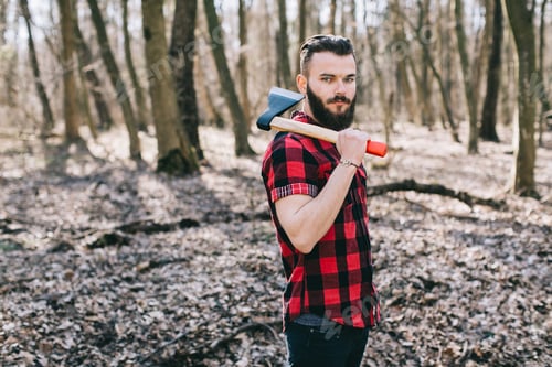 Preview: Bearded Man With Ax