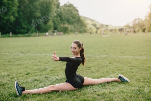 Preview: Girl Yoga And Twine