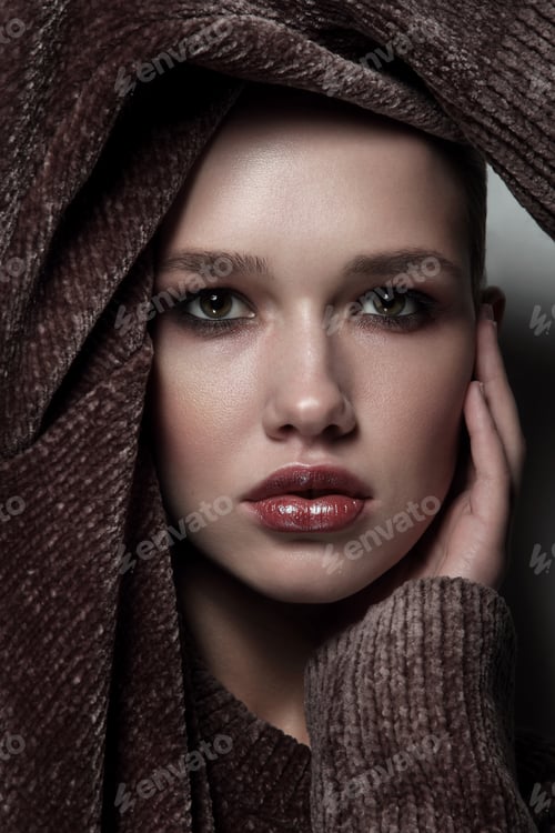 Preview: Young Beautiful Woman With Stylish Glamorous Make-Up