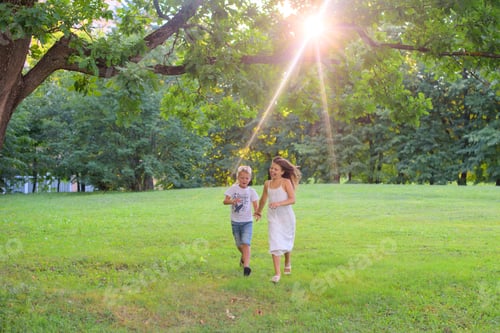Preview: Loving Brother And Sister