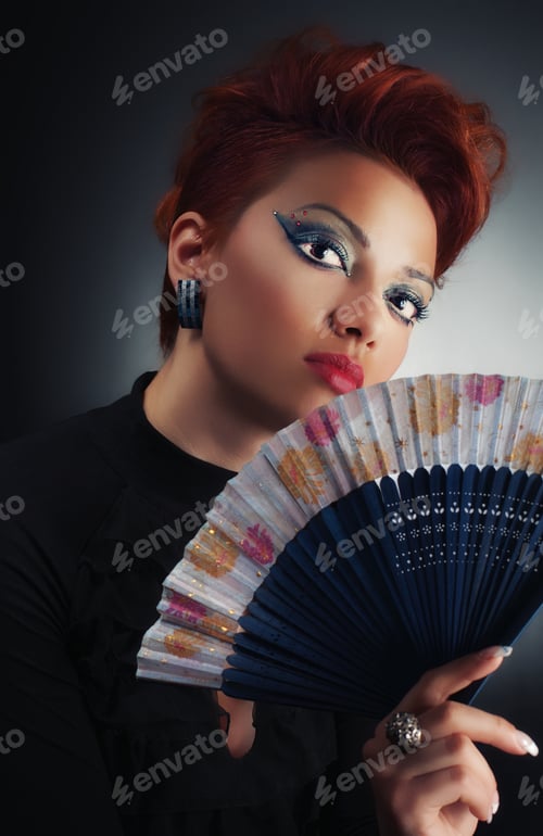 Preview: Glamour Portrait Of A Young Women, Studio Shot