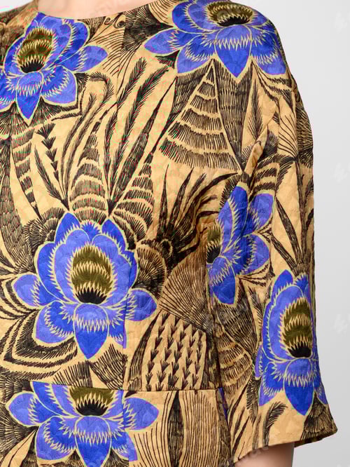 Preview: Fashion Shooting In Studio . Professional Model , Fashionable Clothes And Style, New Collection