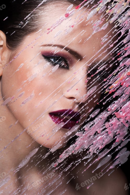 Preview: Beautiful Girl Close-Up Portrait. Sexy Make Up
