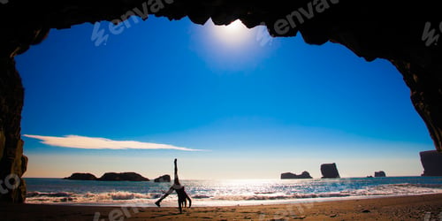 Preview: Silhouette Of The Woman On The Beach In Iceland
