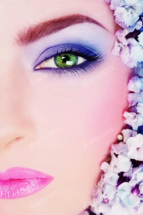 Preview: Close-Up Shot Of Beautiful Woman'S Face With Bright Makeup