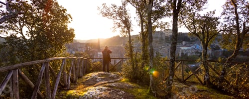 Preview: Man Making A Photo Shoot Of Old City Sorano At Dawn, Italy
